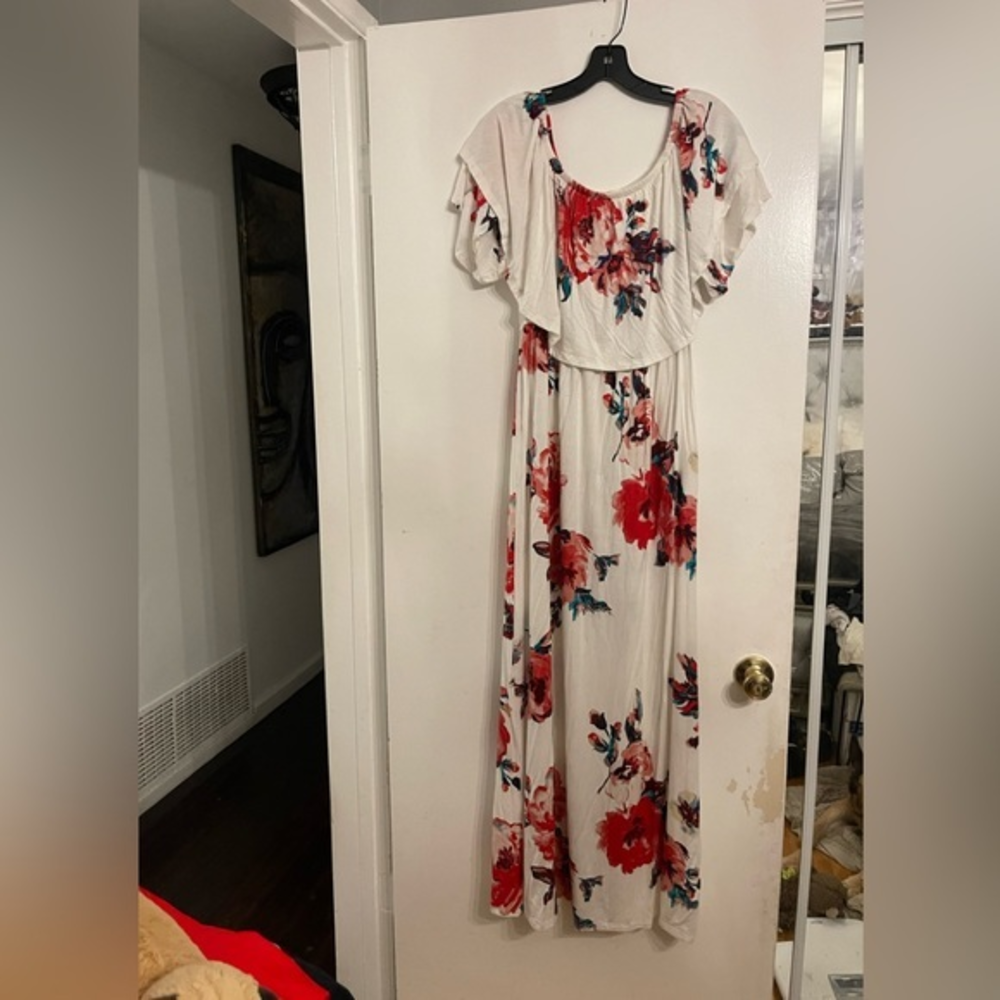 Stunning maxi dress